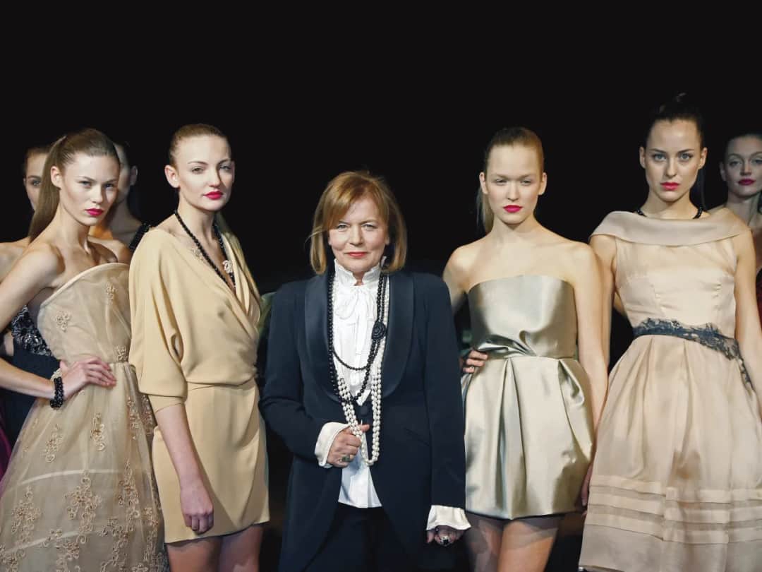 Co gwiazdy robią z ubraniami? Zaskakujące sposoby na ich losy Co gwiazdy robią z ubraniami? Zaskakujące sposoby na ich losy