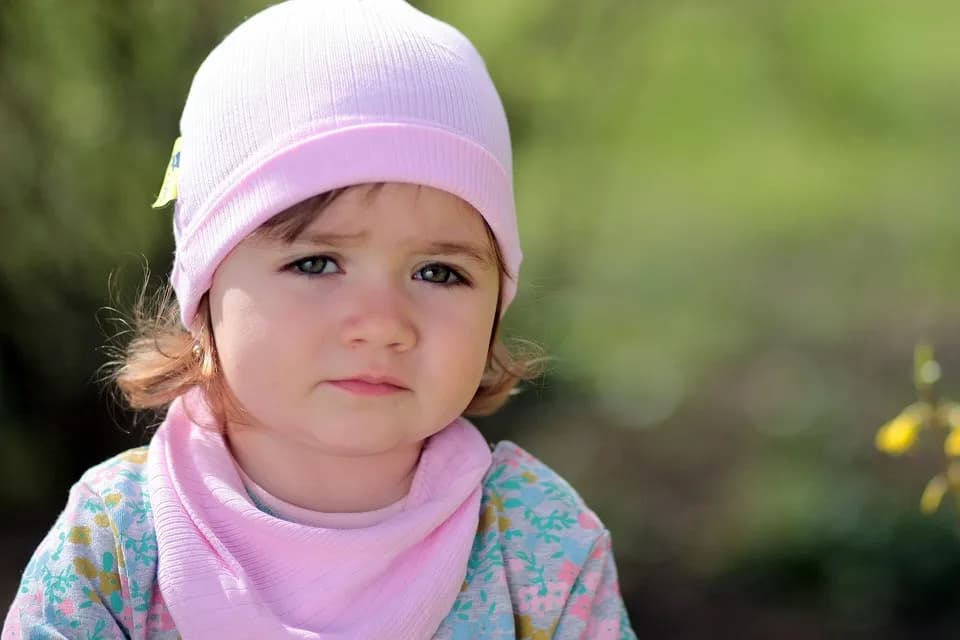 Jak ubrać dziecko - praktyczne porady dla mam na każdą pogodę