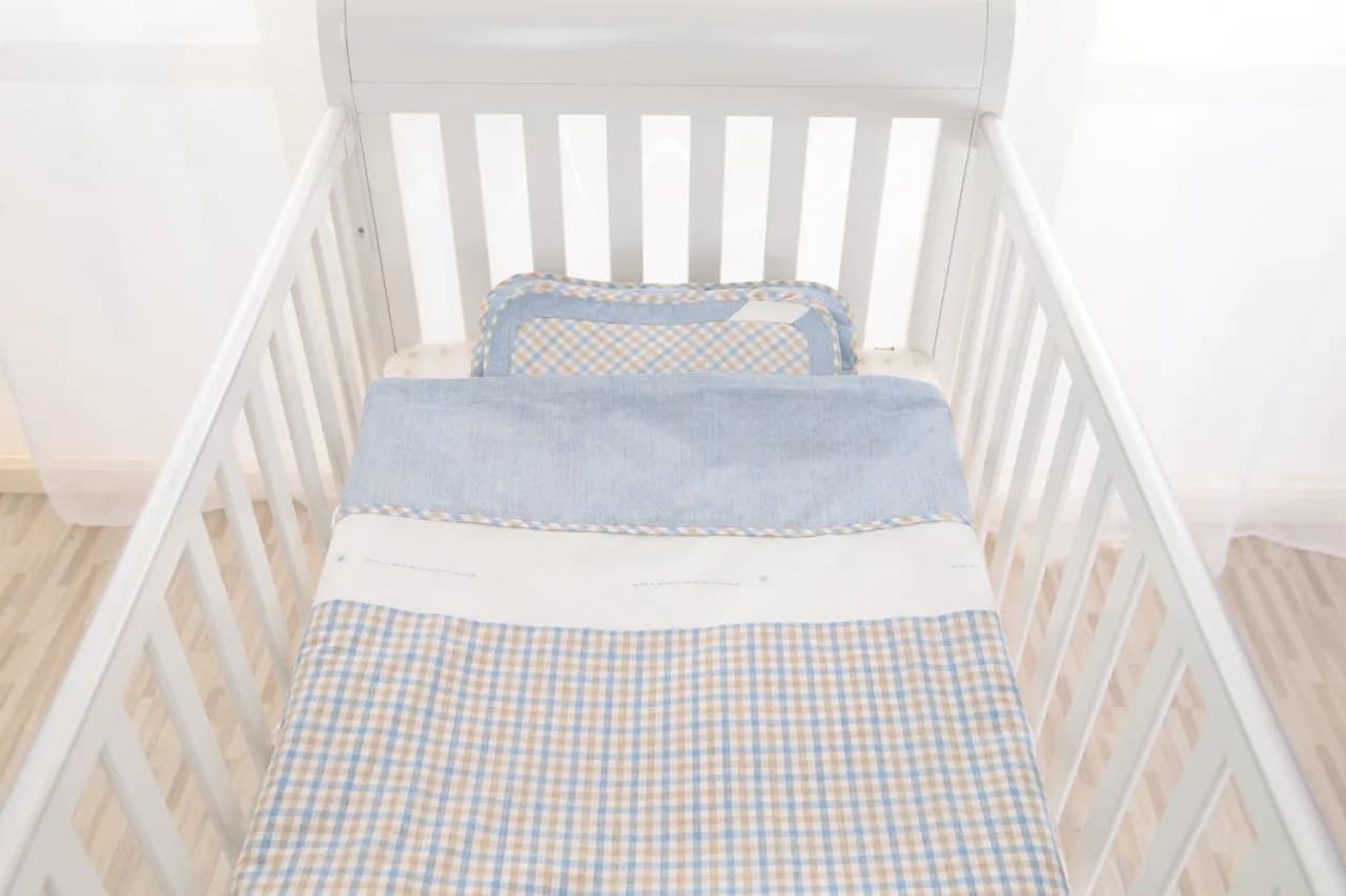 Kiedy kupić pierwszą pościel niemowlęcą?