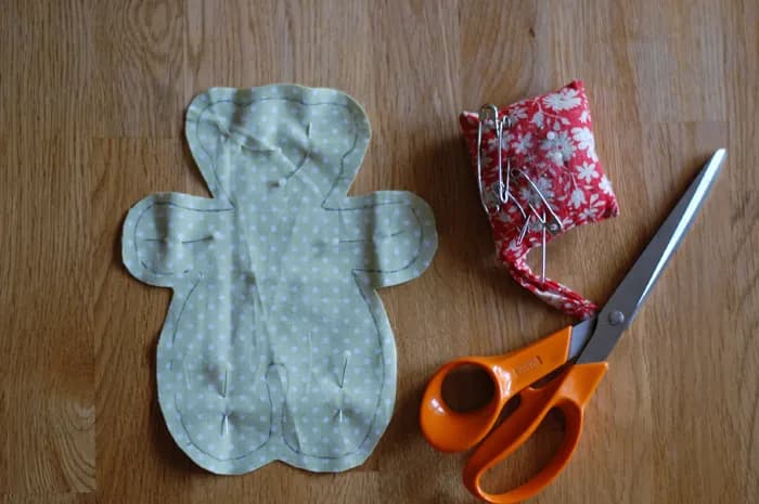 Proste i praktyczne pomysły na to, co można uszyć dla dziecka samodzielnie