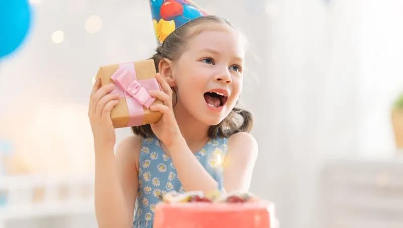 Co kupić dziecku? Najlepsze pomysły na prezenty dla maluchów